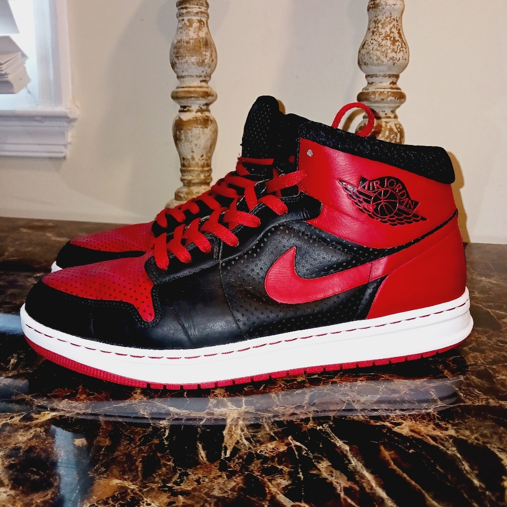 Jordan 1 Alpha 1 Streetwear/Lifestyle Vintage 09 Basketball Shoes Size 11.5 Men